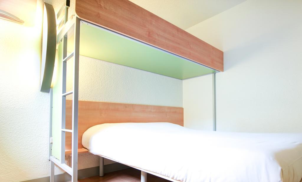 Ibis Budget Châteaudun Exterior foto