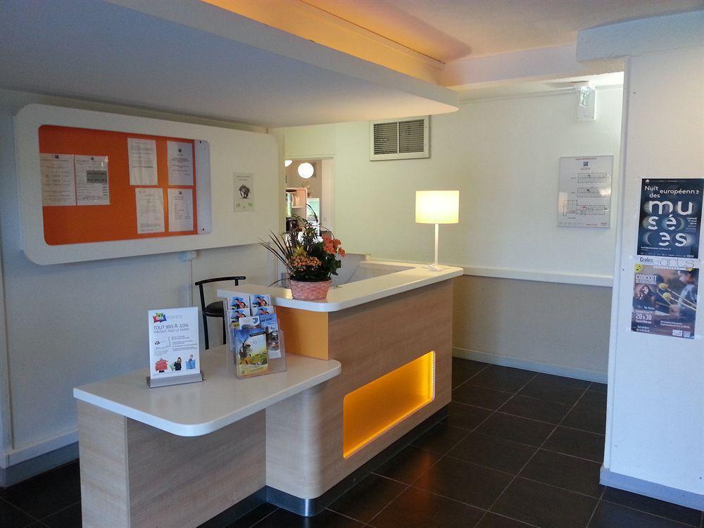 Ibis Budget Châteaudun Exterior foto
