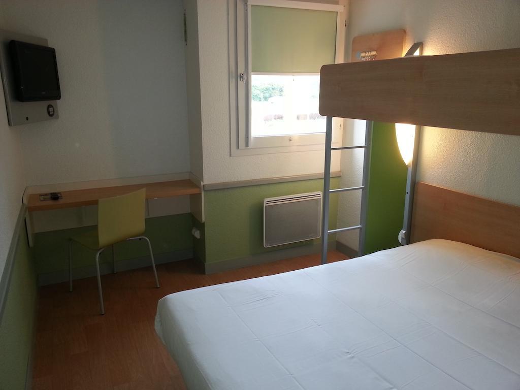 Ibis Budget Châteaudun Exterior foto