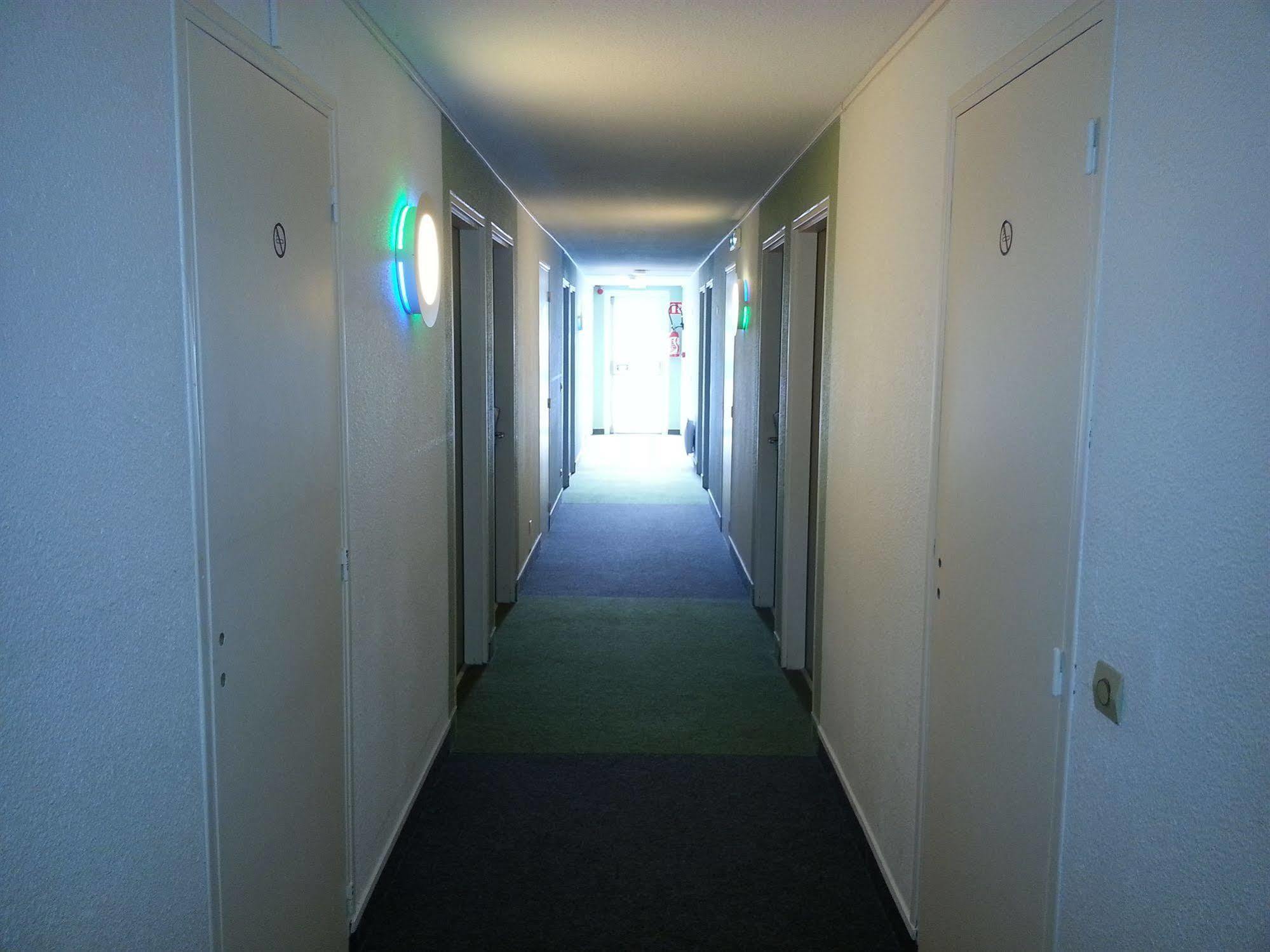 Ibis Budget Châteaudun Exterior foto